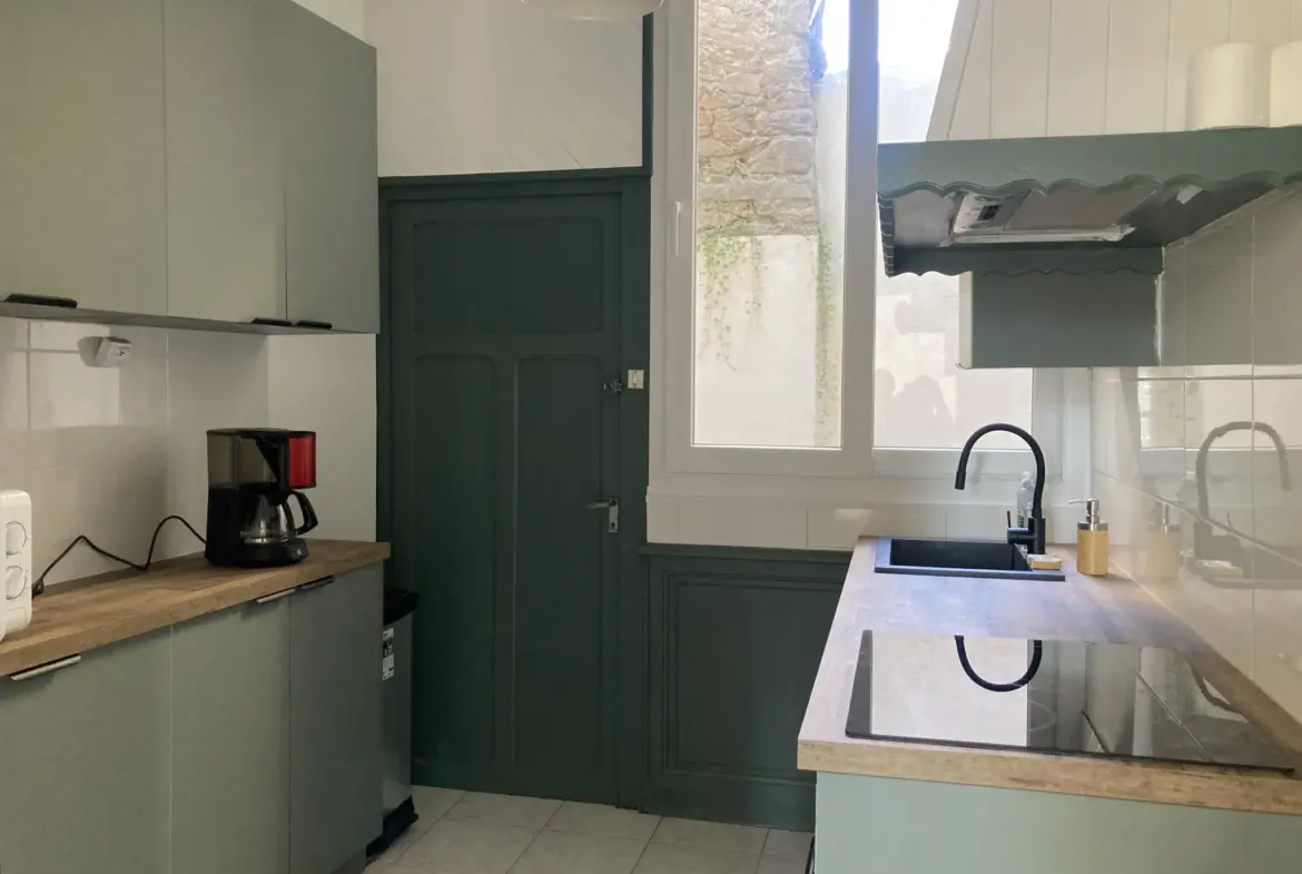 Grande maison de ville renovée aux Epesses, idéale pour gîte ou résidence principale 