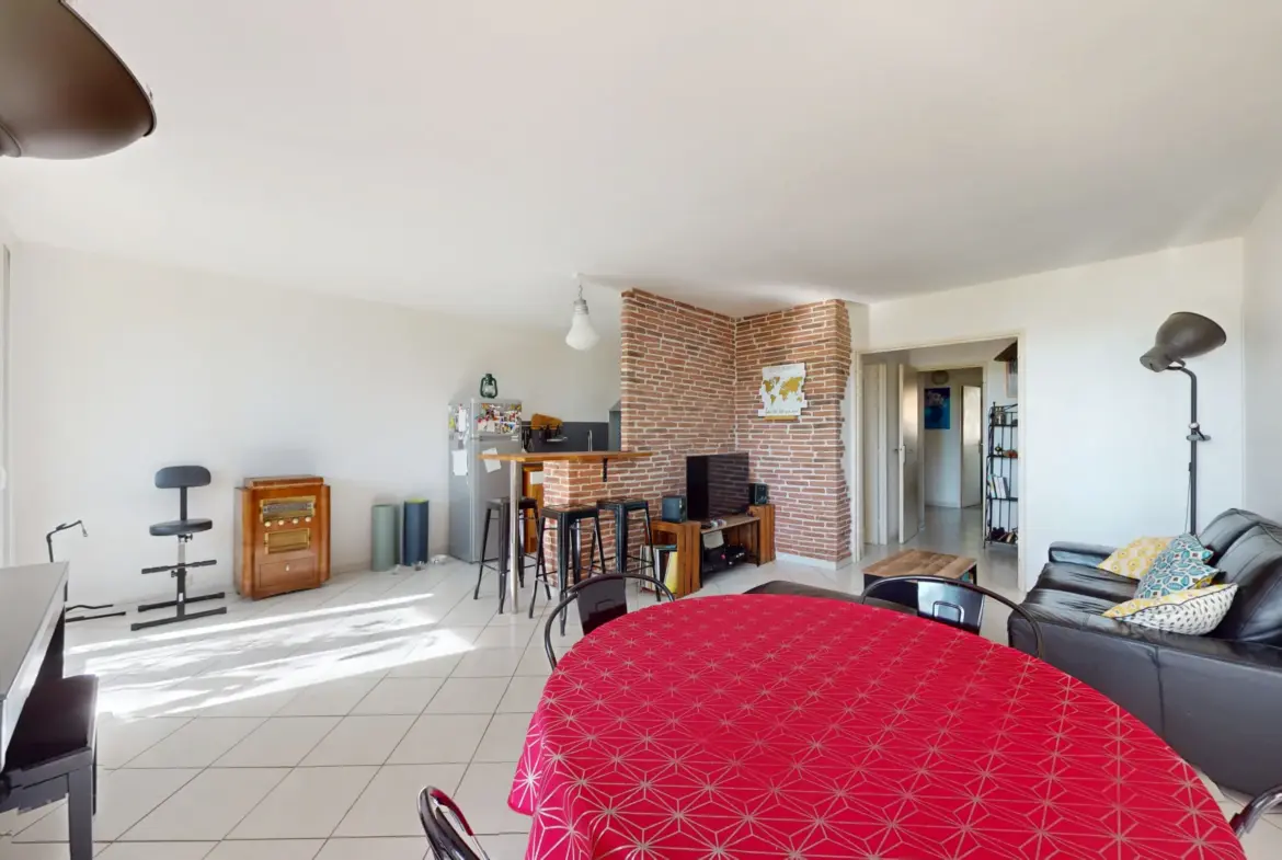 Appartement T5 à vendre à Blagnac avec terrasse et garage - Spacieux et pratique 