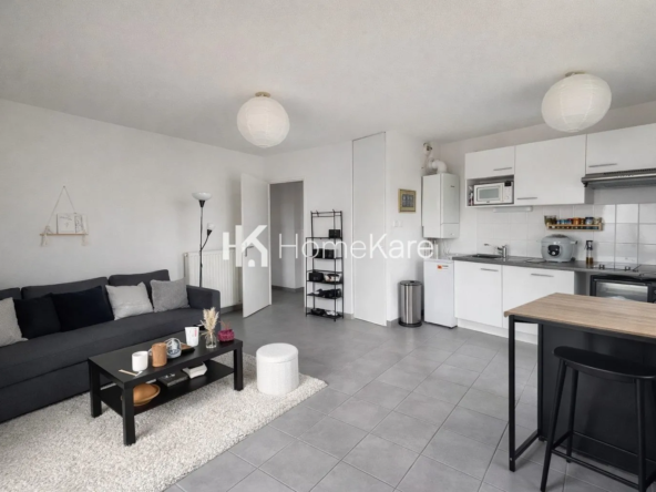 Appartement T2 à Blagnac avec balcon et parking en sous-sol, construit en 2016
