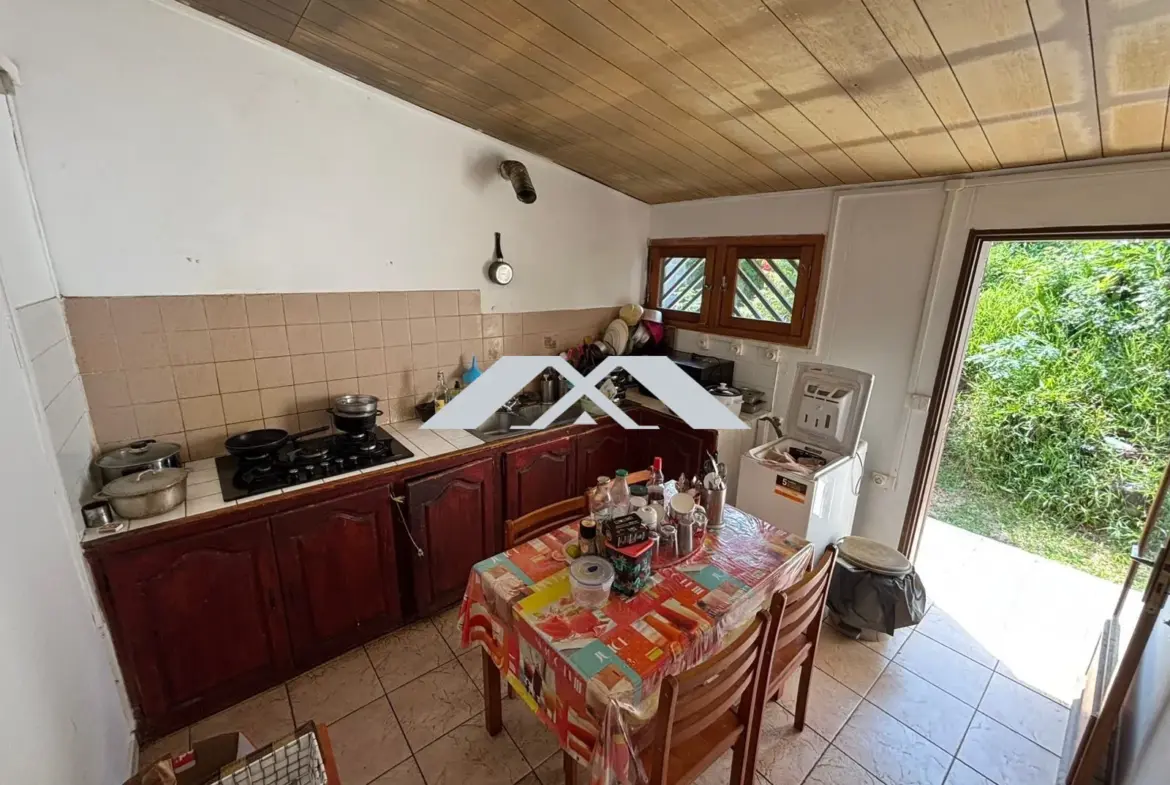 Maison F4 à Langevin, Saint-Joseph – 75 m², Terrain 518 m², Secteur Calme 