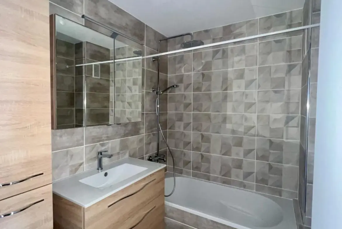 Appartement T3 lumineux avec cave et parking à Clermont-Ferrand 