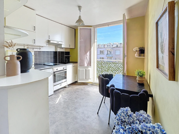 Bel appartement T3 à Grenoble Eaux Claires avec vue montagnes et faibles charges