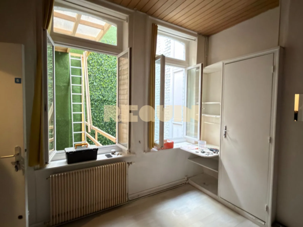 Appartement dans la Rue Ratisbonne à Lille – Idéal Étudiant, Mezzanine, Libre d'Occupation