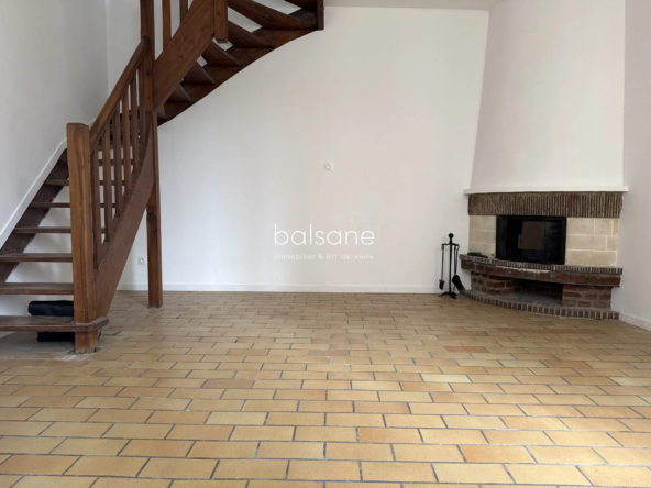 Maison de ville rénovée de 44 m² à Elbeuf, prêt à vivre ou louer