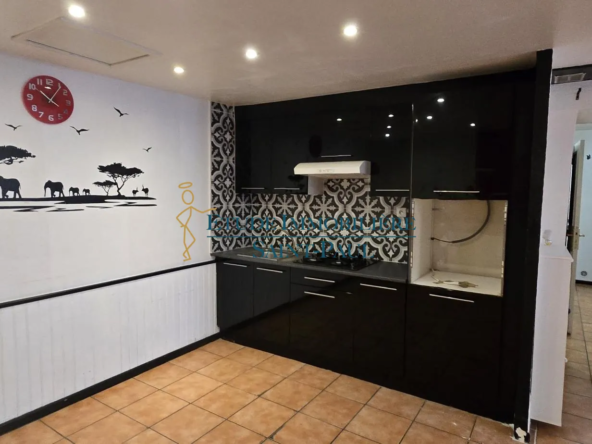 Appartement T3 à vendre à Florensac – 65 m², lumineux et à rénover