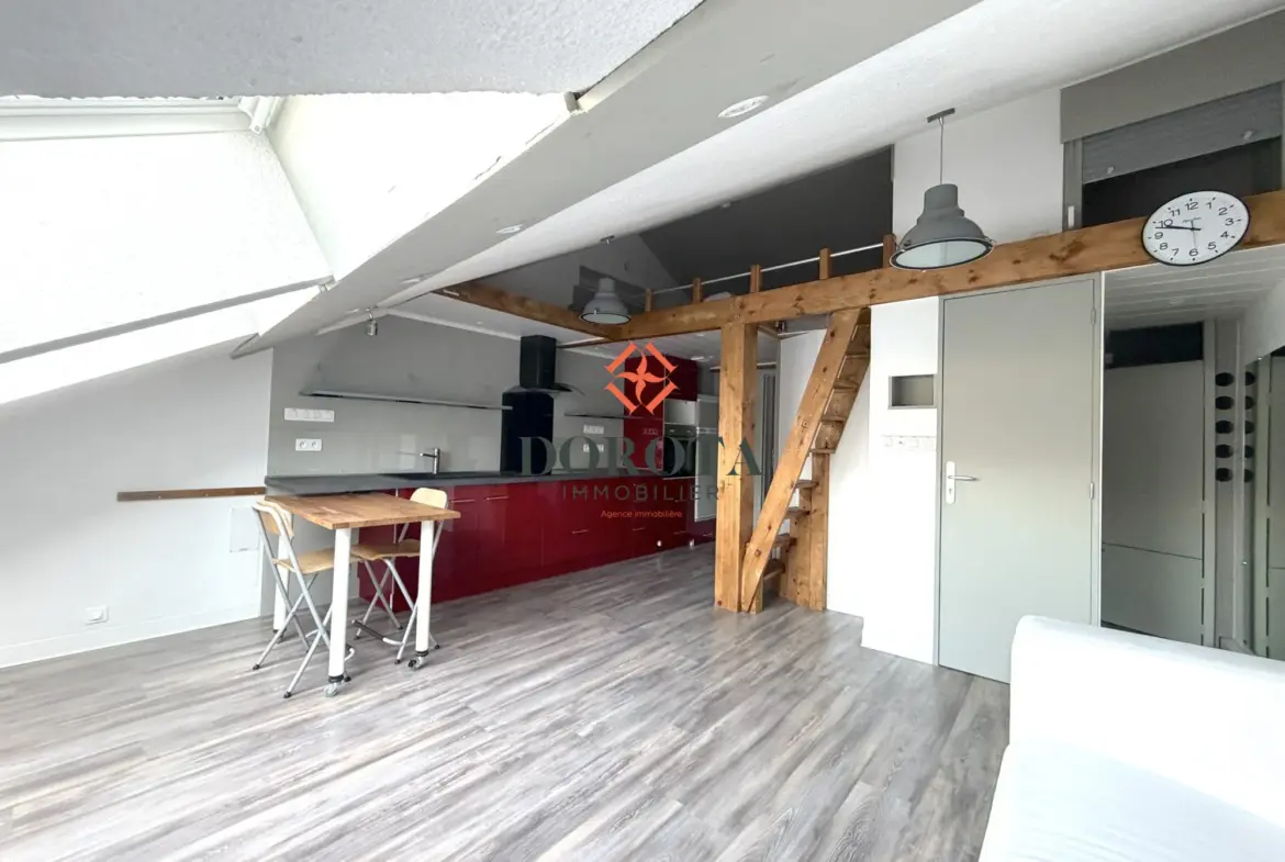 Studio bis meublé au dernier étage à Le Versoud, idéal investisseur ou premier achat 