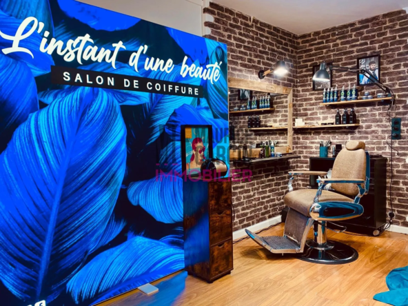 À vendre, salon de coiffure et esthétique avec murs à Sorgues