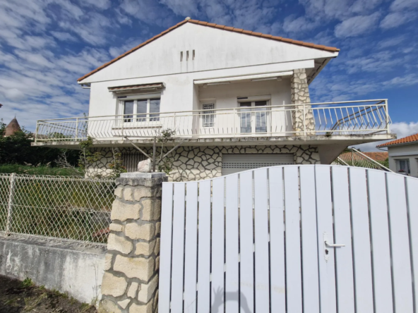 Charmante maison de 130 m² avec appartement indépendant à Meschers-sur-Gironde