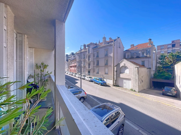 Spacieux appartement T6 à Saint-Étienne proche Fauriel avec garage et balcon