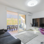 Appartement récent 3 pièces de 59m² avec terrasse à La Moutonne