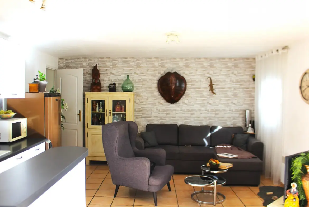 Bel appartement duplex de 64 m² à Sollies-Pont avec balcon et vue dégagée 
