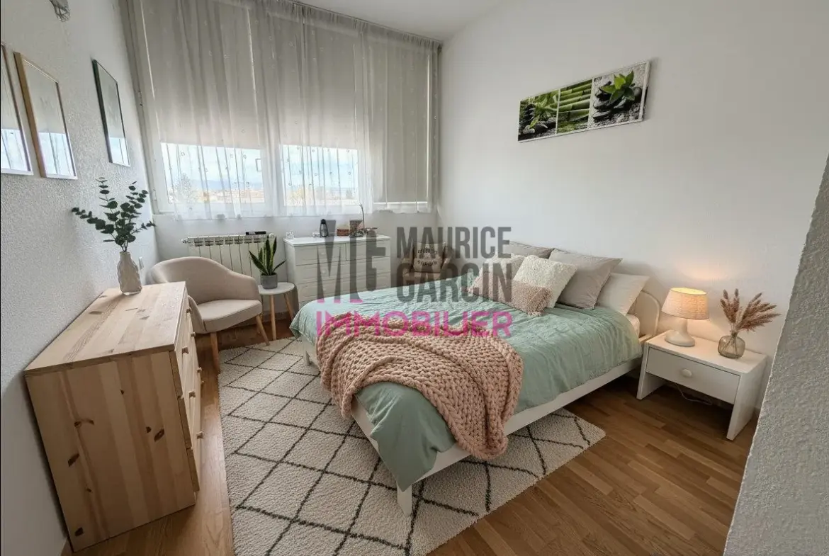 A Vendre Appartement T3 de 85 m² avec Stationnement à Carpentras 