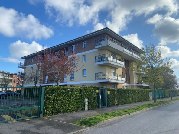 Garage souterrain sécurisé à Vigneux-sur-Seine - Idéal pour une protection optimale de votre véhicule