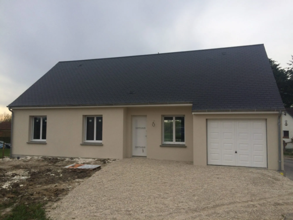 Belle maison de plain-pied à vendre à Orléans avec terrain de 800 m²