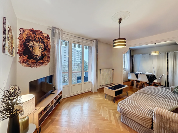 Appartement T2 de 60 m² avec balcon à Villeurbanne, idéal pour investissement ou premier achat