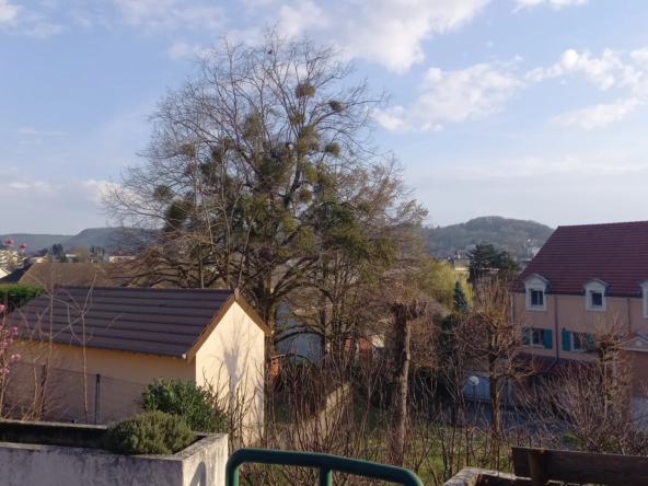 A vendre Duplex T4 avec terrasse à Lons-le-Saunier — espace, luminosité et confort