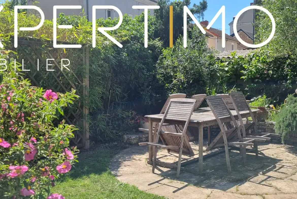 Maison familiale avec jardin à Châtellerault – Emplacement idéal 