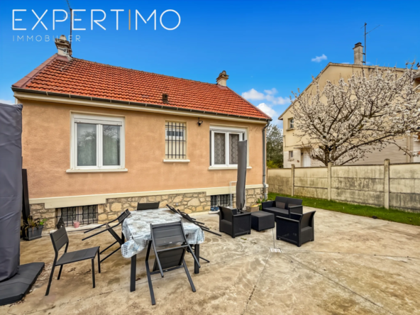 Maison à Épinay-sur-Seine Orgemont avec fort potentiel, 2 chambres, terrasse et parking