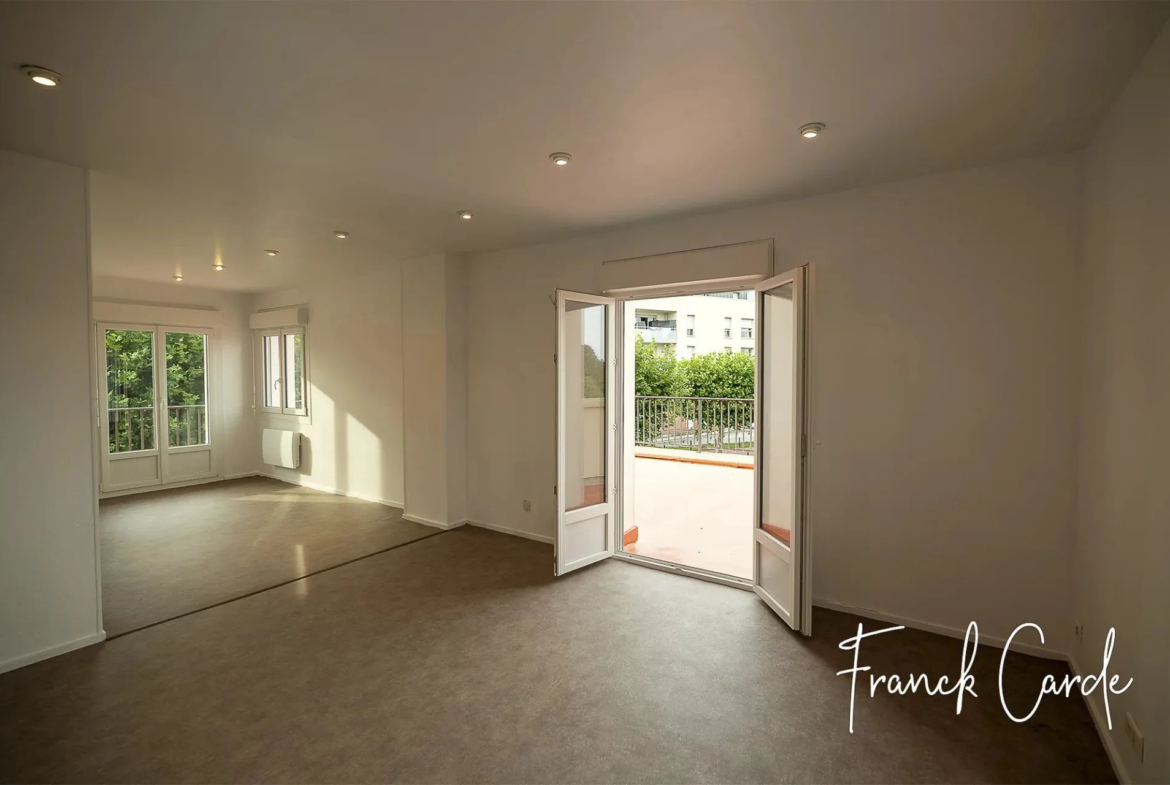 Appartement avec grande terrasse de 50 m² à Dieppe – Vue dégagée 
