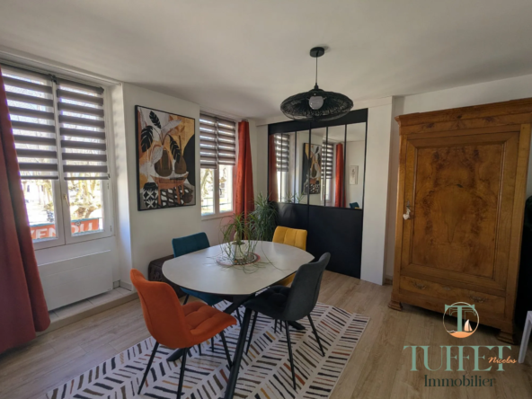 Bel appartement lumineux à Marennes avec potentiel de division en deux lots