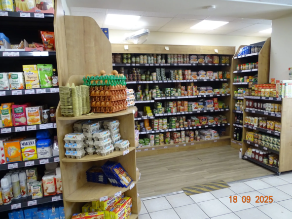 Supérette en hyper-centre de Laval, emplacement stratégique et rentabilité assurée