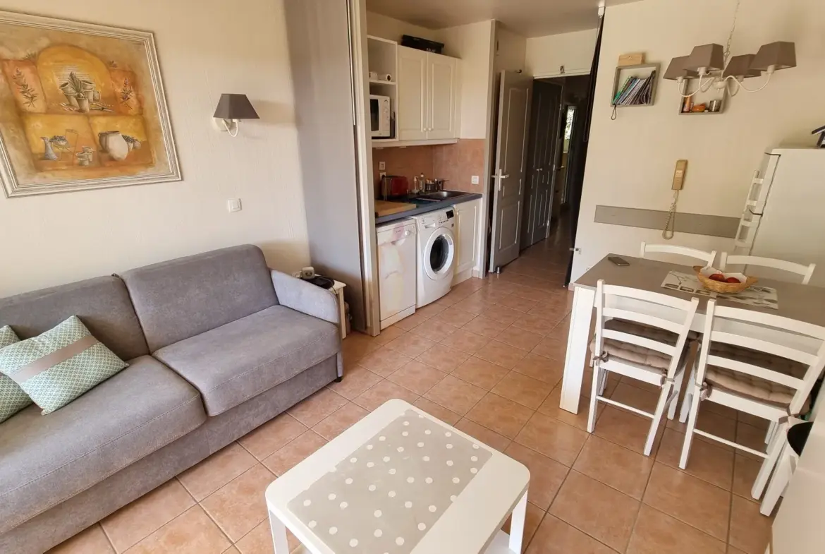 Appartement 2 pièces en rez-de-jardin avec piscine à Les Issambres 