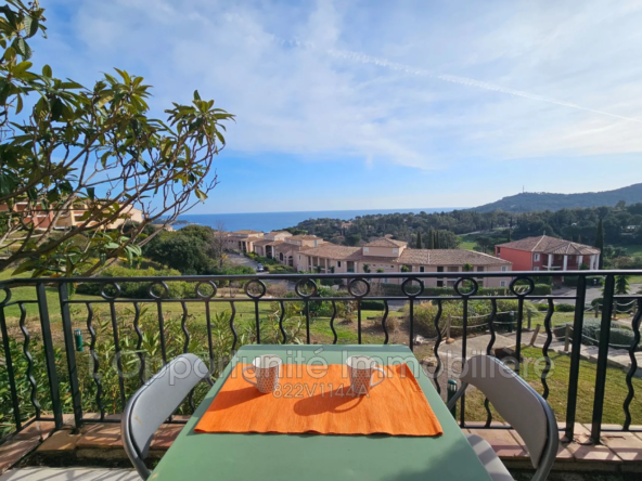 Superbe appartement 2 pièces avec mezzanine et vue mer à Agay