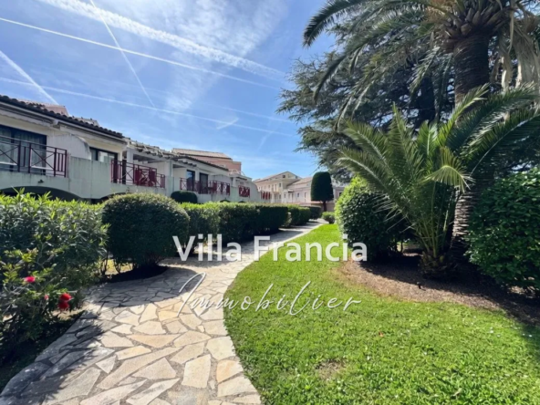 Charmant appartement 2 pièces avec terrasse, piscine et vue dégagée à Cannes