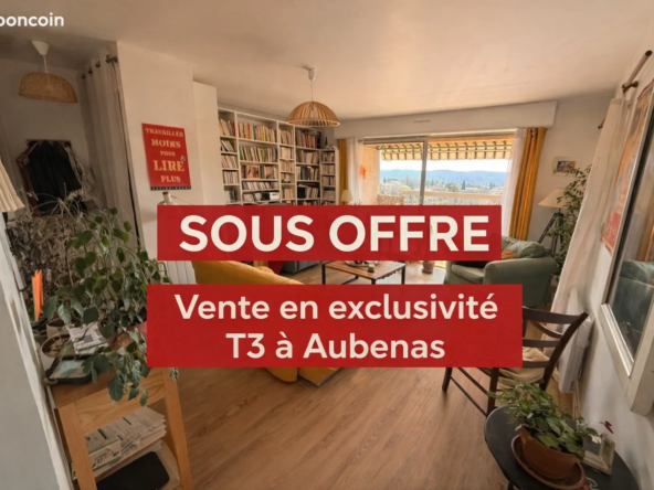 Appartement T3 rénové avec terrasse et vue dégagée à Aubenas