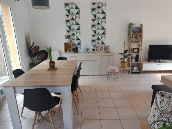 Maison de 115 m² avec jardin et garage à Lodeve - Quartier proche du centre-ville