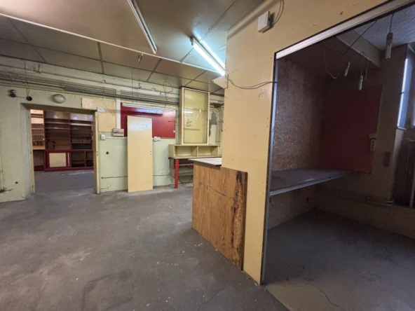 Local commercial de 94 m² à vendre à Clermont-Ferrand proche de la Place Delille
