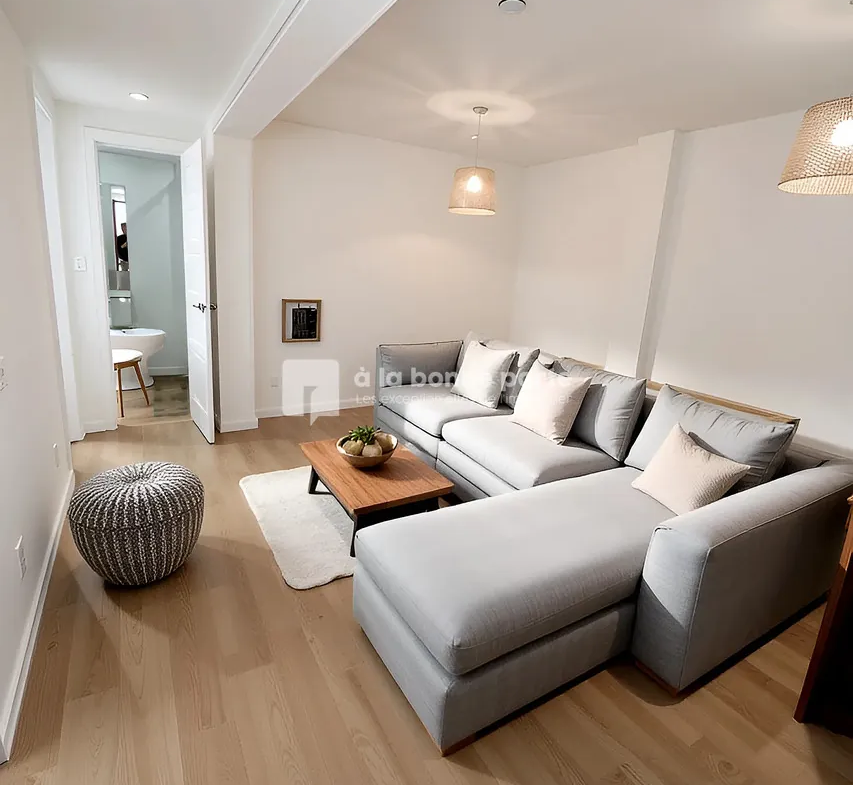 Appartement T1/T2 rénové avec terrasse à Toulon proche plage 