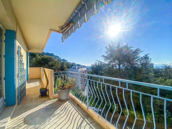 Appartement T5 avec balcon et garage à Toulon-Faron - Résidence sécurisée