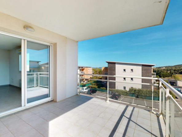 Appartement T3 avec terrasse et parking à Narbonne dans résidence sécurisée