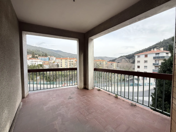 Grande maison de ville avec 9 chambres, terrasses et vue panoramique à Amélie-les-Bains