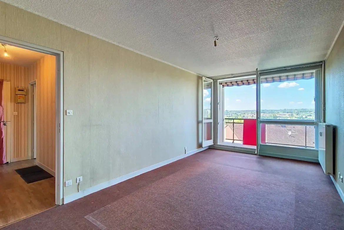 Appartement T4 lumineux à Limoges avec parking et fort potentiel 