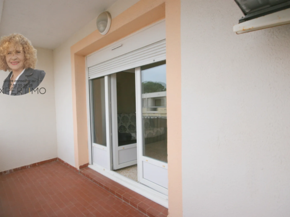 Appartement T2 rénové avec terrasse et parking au Grau-du-Roi