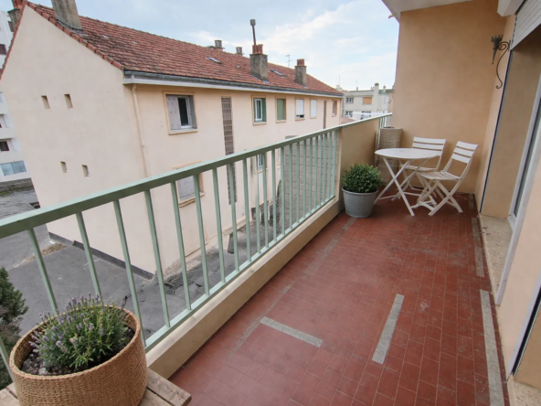 A vendre appartement T3 avec balcon à Toulon Le Temple