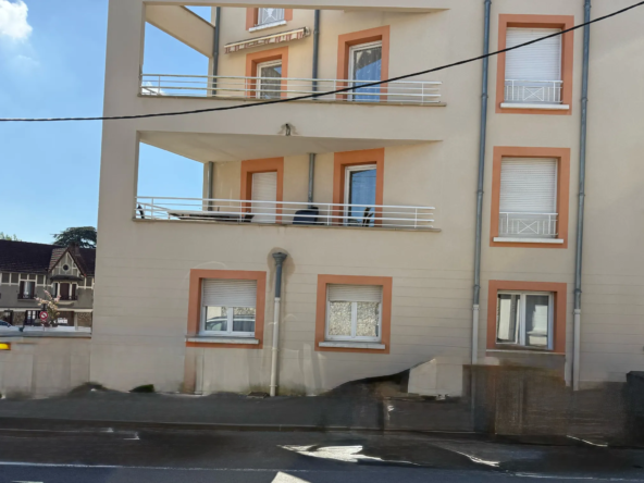 Appartement F3 lumineux avec balcons, parking et cave à La Ferté-Gaucher