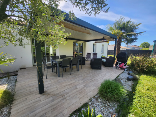 Maison de plain-pied avec 3 chambres à Pouillé - Confort moderne et jardin clos