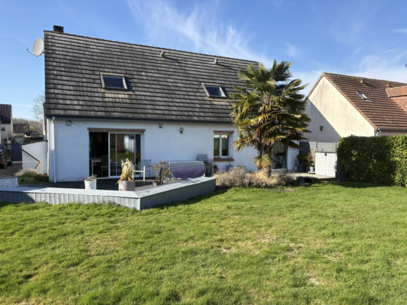 Charmant pavillon proche d'Abbeville et Pont-Rémy avec grand jardin et garage