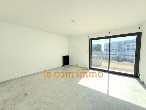 Vente appartement 3 pièces avec terrasse à Antibes - Dernier étage