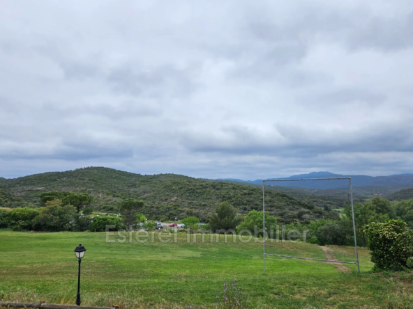Studio de 22,46 m² avec terrasse et vue sur l'Estérel à Agay