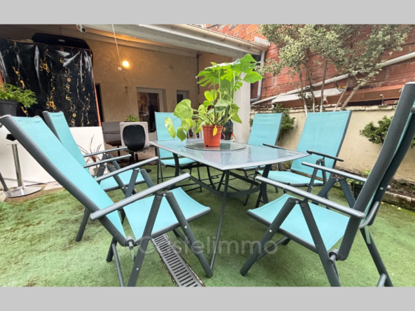 Maison de ville avec cour et dépendance à Castelsarrasin – Bien clé en main