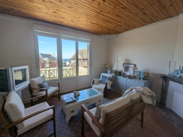 Villa à vendre à Ault proche de la plage d'Onival, à rénover avec garage