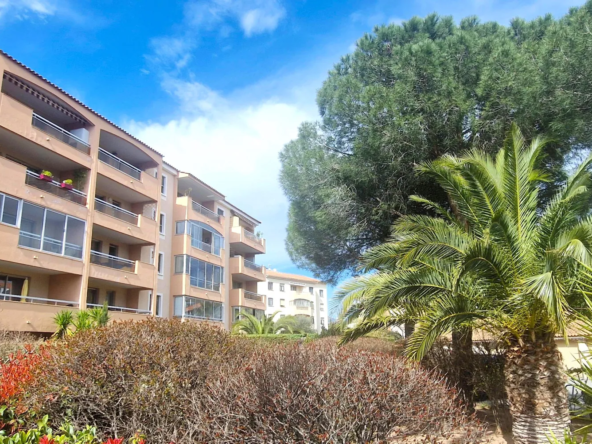 Appartement 3 pièces à Fréjus avec terrasse sud et parking – Investissement locatif