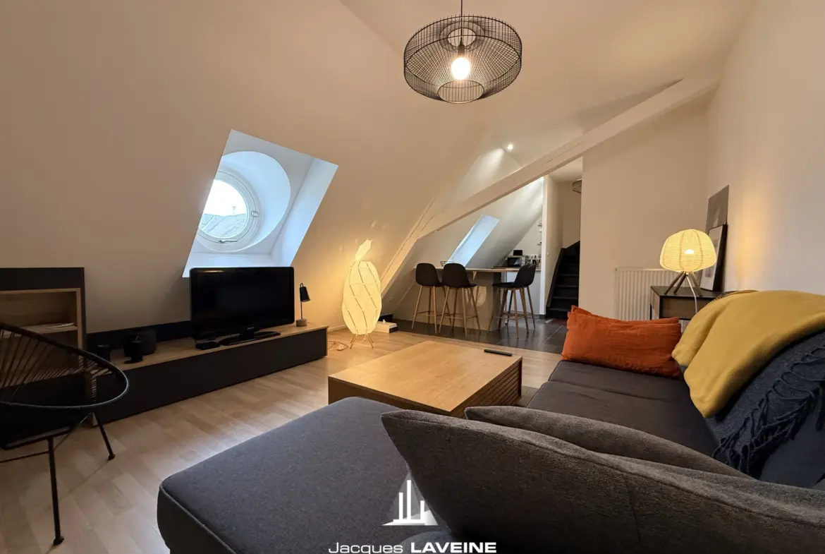 Appartement duplex en centre-ville de Metz, 3 pièces, 2 chambres, rénové et en excellent état 