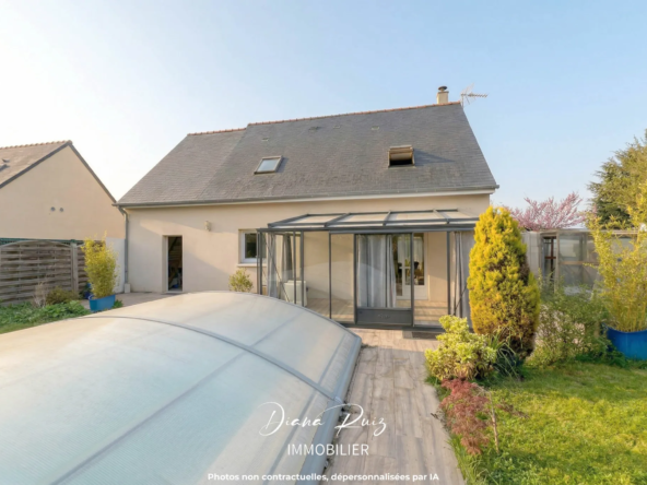 Maison individuelle avec piscine couverte à Loire-Authion - Fonctionnelle et lumineuse