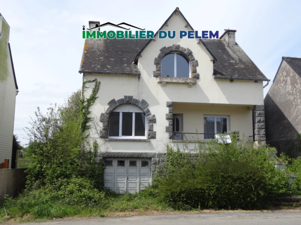 Maison à rénover de 93 m² avec jardin à Plounevez-Quintin