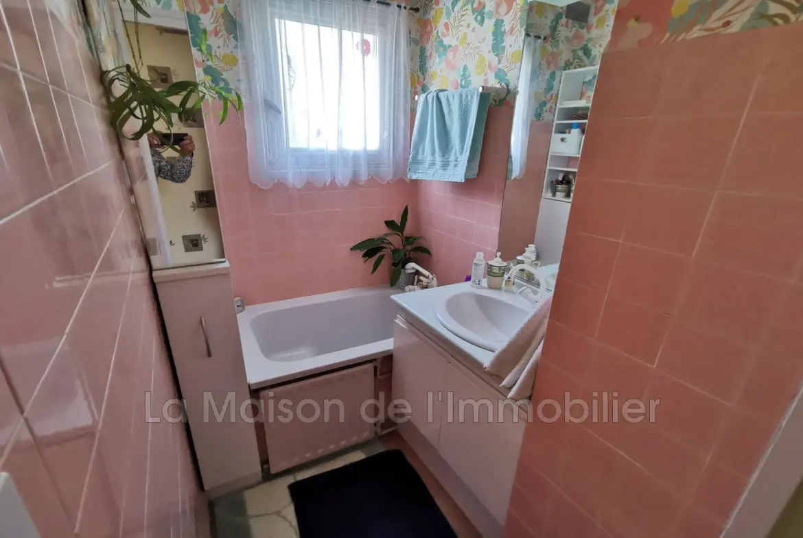 Achat pavillon de plain-pied à Saint-Pierre-lès-Elbeuf - 65 m² avec terrasse et garage 